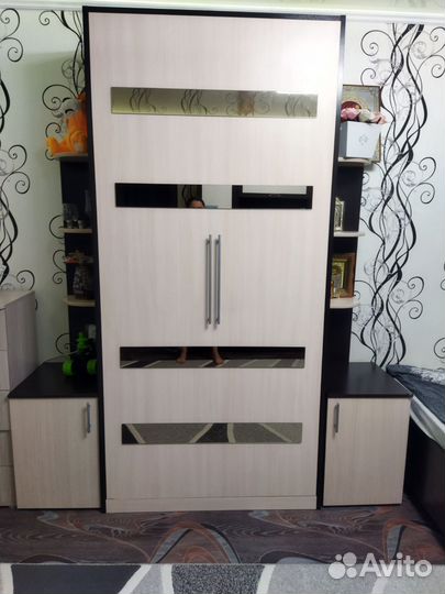 Спальный гарнитур