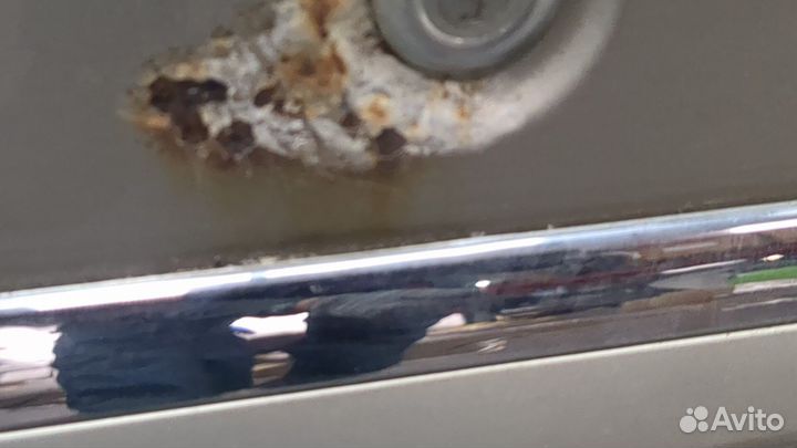 Крышка багажника киа Carnival, 2005