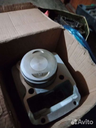 Поршневая на кит мотоцыкл 200куб