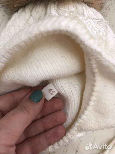 Комплект шапка с песцовым бубоном и шарф на 2 года