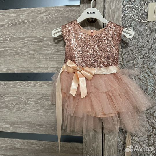 Нарядное платье