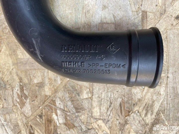Патрубок воздушного фильтра Renault Logan