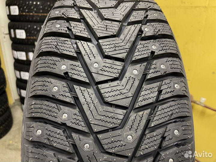 Hankook Winter i'Pike X W429A 235/75 R15 109T