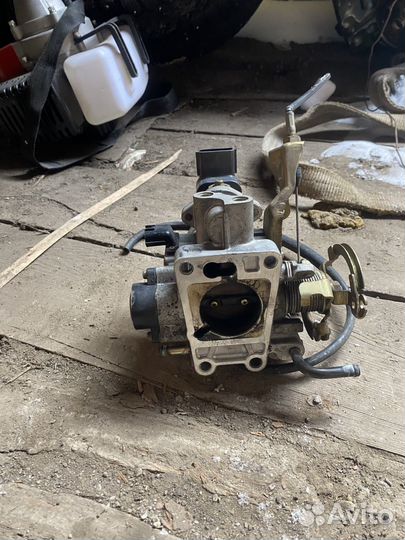 Дросельная заслонка cg10de