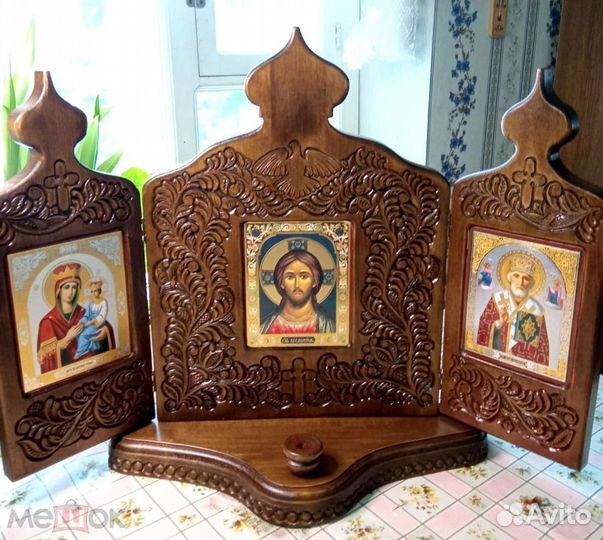 Икона резная из дерева триптих складень