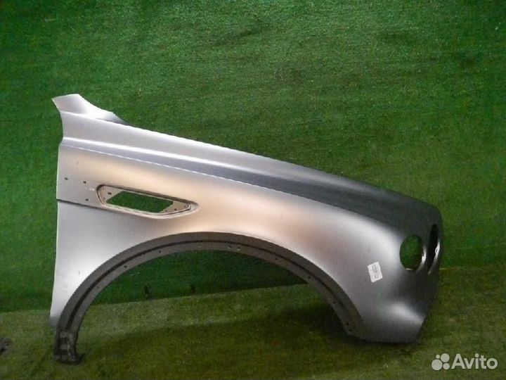 Крыло переднее правое Bentley Bentayga