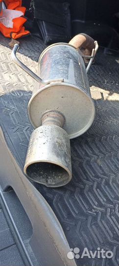 Продаю глушитель