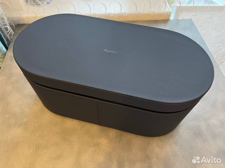 Продаю multi-styler Dyson Airwrap