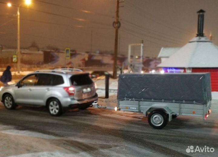 Прицеп лав 2.52х1.4 R13 с тентом