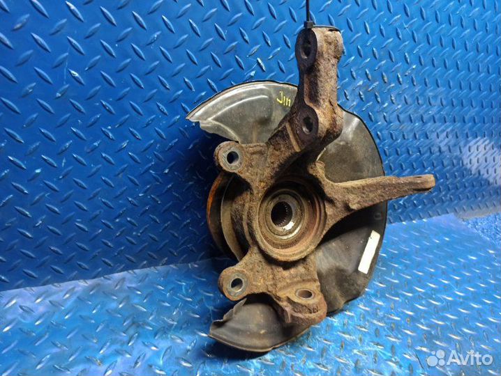 Кулак ступица передний правый Honda Cr-V 4