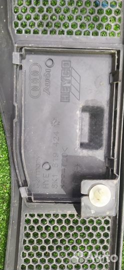 Жабо Audi A5 caeb 2011