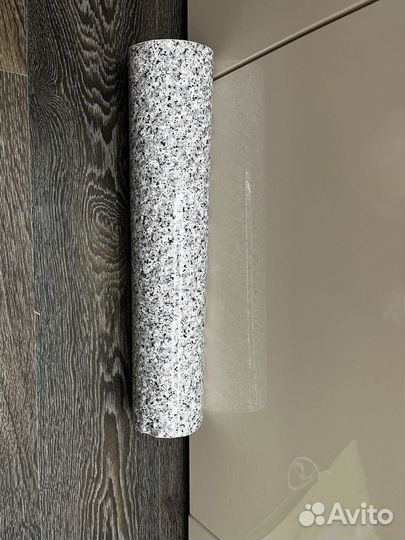 Самоклеющаяся пленка