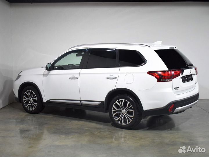 Mitsubishi Outlander 2.4 CVT, 2017, 165 000 км