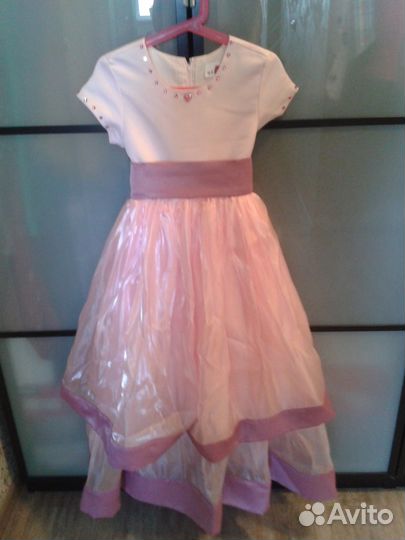 Нарядное платье