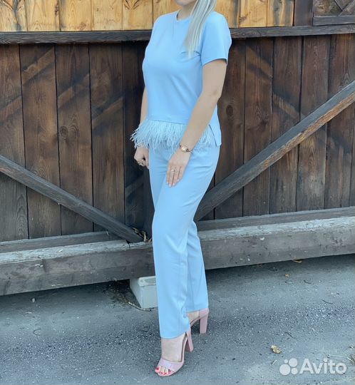 Костюм женский