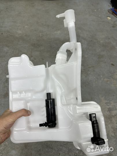 Бачок омывателя Skoda Kodiaq с моторчиками