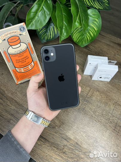 iPhone 11, 64 ГБ