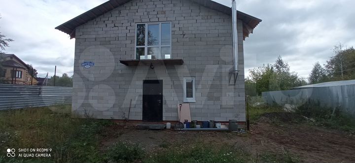 Дом 102 м² на участке 6 сот.