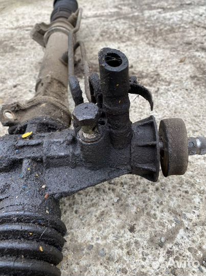 Рулевая рейка с гуром Лянча Тема