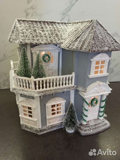 Кукольный дом-светильник