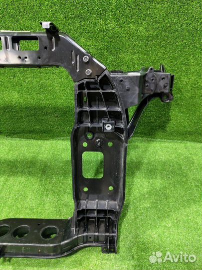 Рамка радиатора Kia Sportage