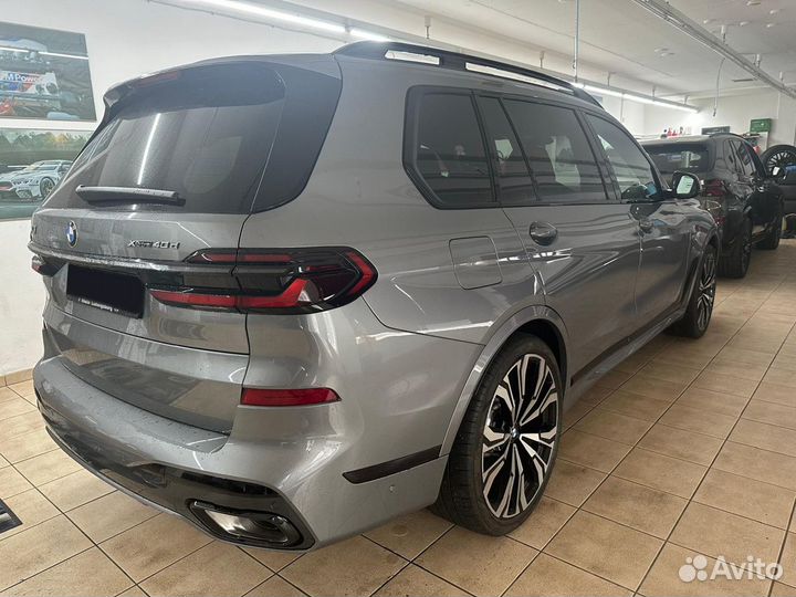 BMW X7 3.0 AT, 2024, 1 км