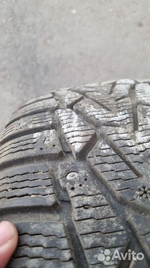 Nokian Tyres Hakkapeliitta 7 215/65 R17