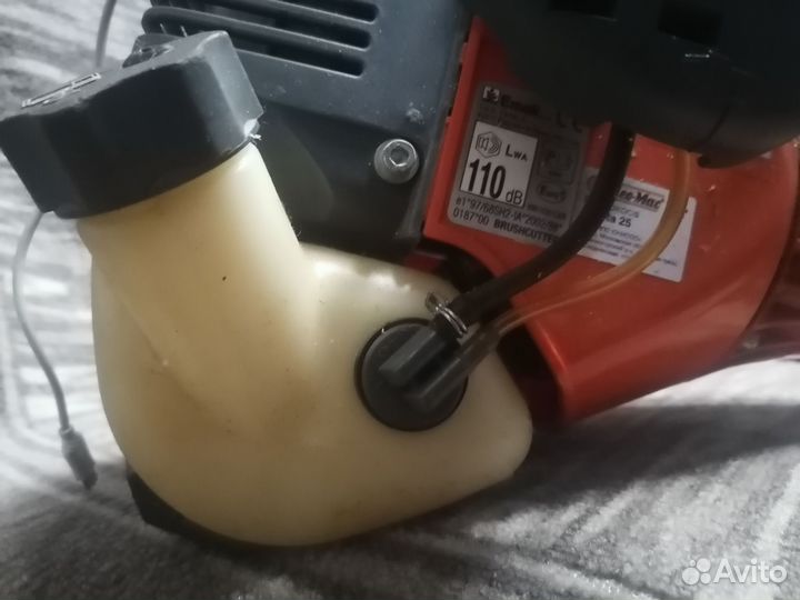 Газонокосилка бензиновая