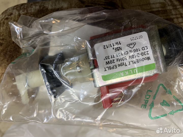 Насос моющих пылесосов Zelmer, Bosch 00757496