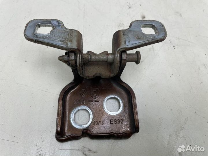 Петля двери Renault Duster K4M 1.6 2013