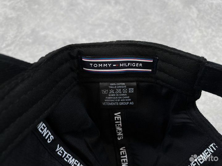 Vetements Tommy Hilfiger кепка (в наличии)