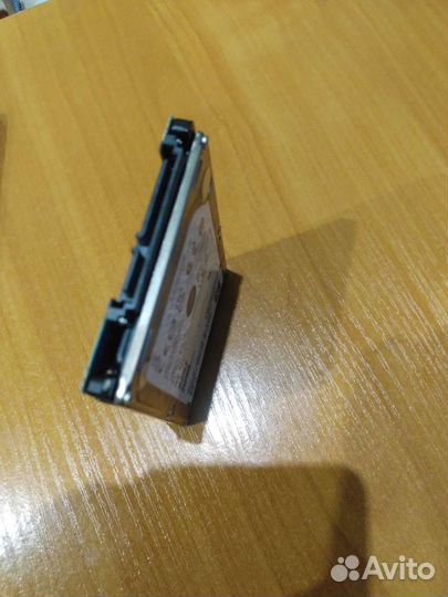 Жесткий диск Hitachi 750 гб