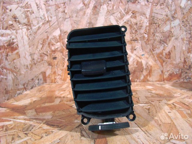 KIA RIO 2 Дефлектор воздушный в торпедо левый