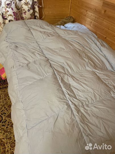 Одеяло пуховое