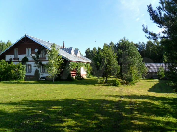 Дом 350 м² на участке 70 сот.