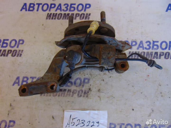 Кулак поворотный передний правый для Chevrolet Lac