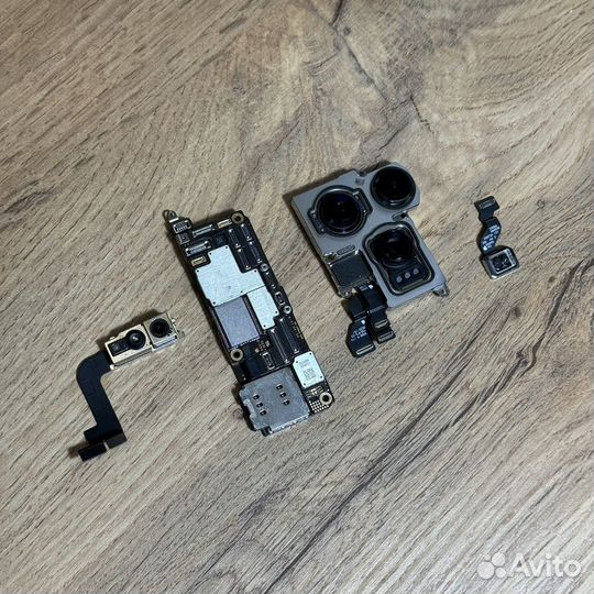 Материнская плата iPhone 15 Pro Max