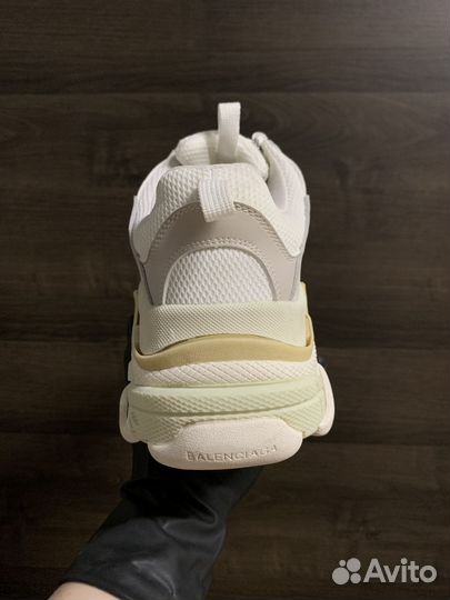 Balenciaga Triple S White