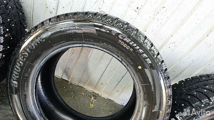 Bridgestone Ice Cruiser 7000S 215/60 R16 95T