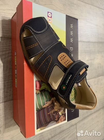 Босоножки новые 38