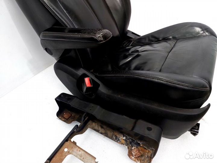 Сиденья комплект Chrysler Grand Voyager 5 RT ERB