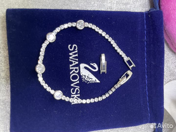 Браслет с кристаллами Swarovski