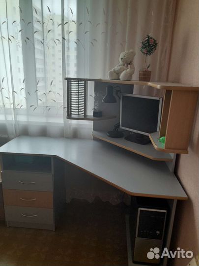 Ученический, компьютерный стол