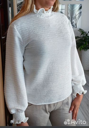 Блузка женская белая 42 44