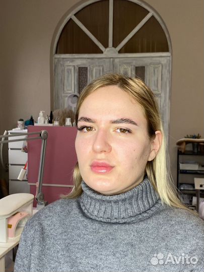 Мастер бровист