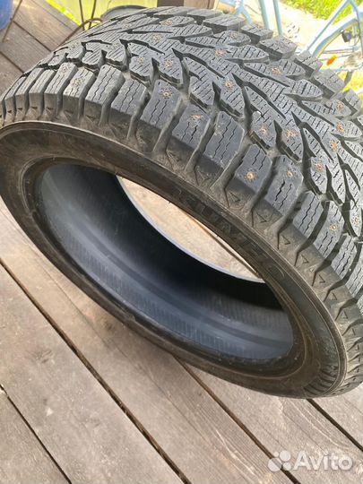 Kumho WinterCraft Ice Wi32 2.25/4.5 R4