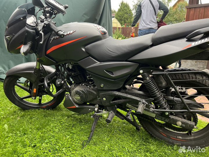 Bajaj pulsar 180