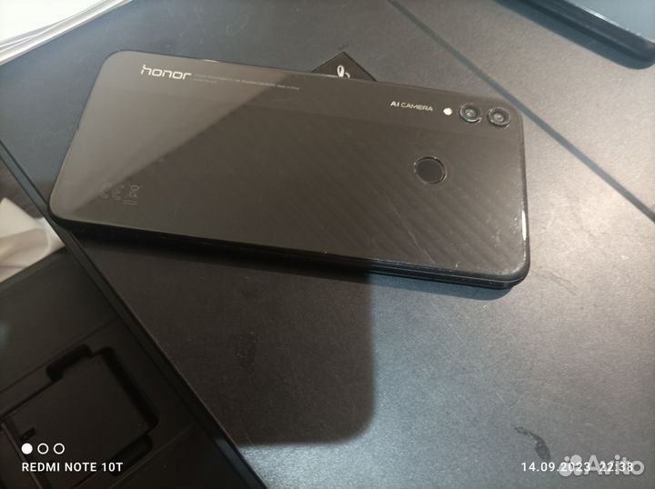 Телефон Honor 8x