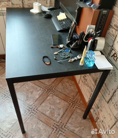 Компьютерный стол IKEA