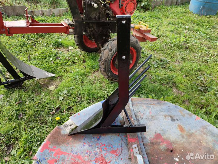 Плуг для мотоблока